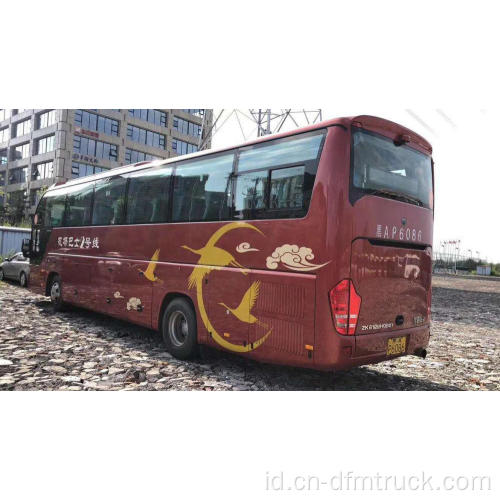 LHD menggunakan bus pelatih